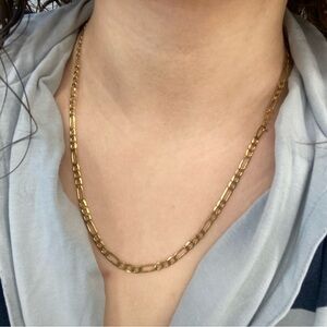 Elegant Gold Chain Necklace